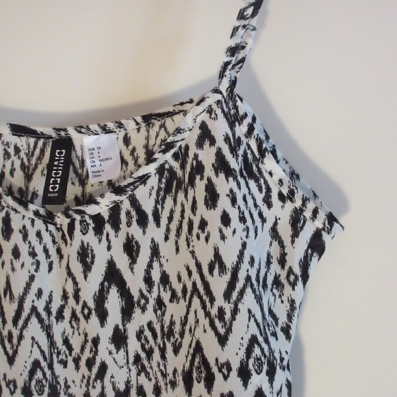 H&M Tops - Printed Camisole